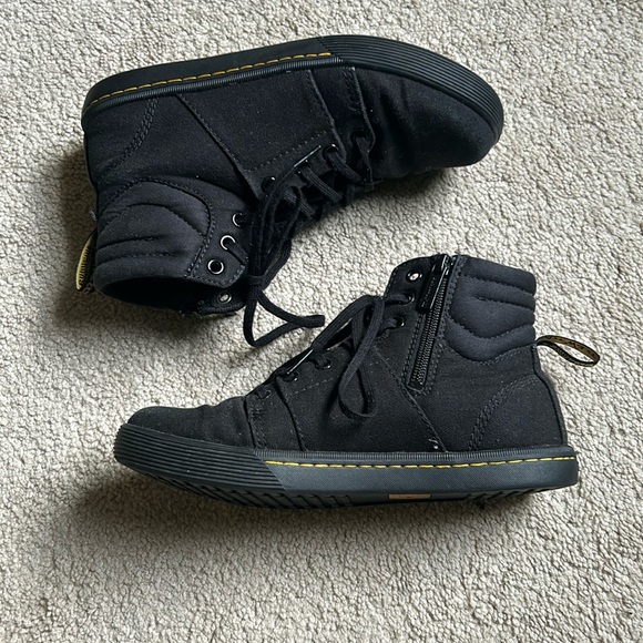 Dr. Martens Shoes - Dr. Martens black sneaker